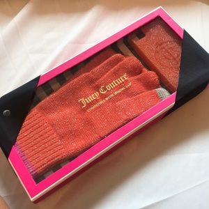 Juicy Couture texting gloves & phone case